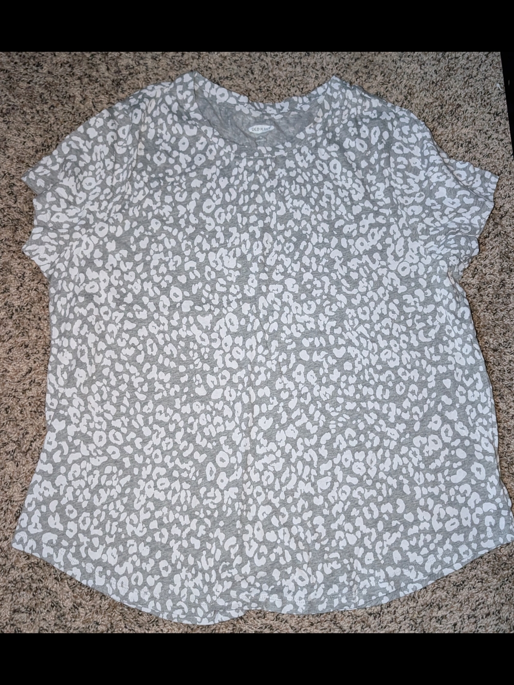 Old Navy Short Sleeve Animal Print Tee - Gray and White